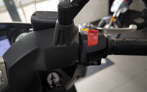 Gebrauchtmotorrad Kymco X-Town CT 125i CBS - Bild 10