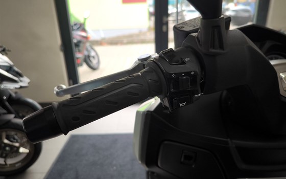 Gebrauchtmotorrad Kymco X-Town CT 125i CBS - Bild 8