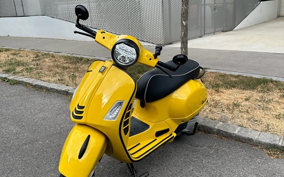 Gebrauchtmotorrad Vespa GTS 300 hpe - Bild 9