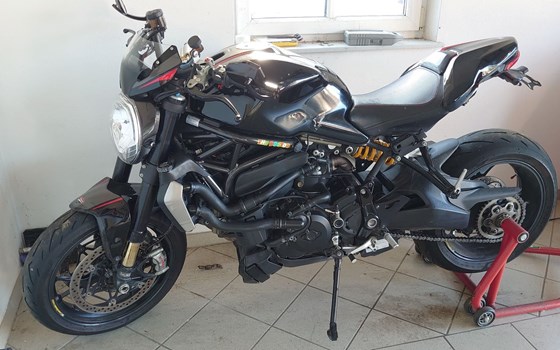 Gebrauchtmotorrad Ducati Monster 1200 R - Bild 1
