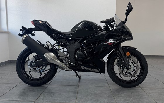 Neufahrzeug Kawasaki Ninja 125 - Bild 2