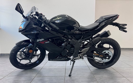 Neufahrzeug Kawasaki Ninja 125 - Bild 4