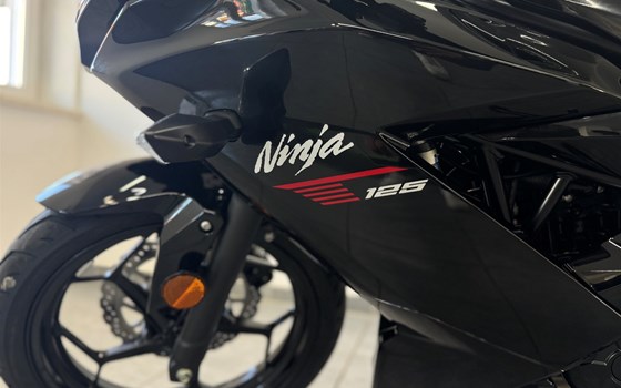 Neufahrzeug Kawasaki Ninja 125 - Bild 5