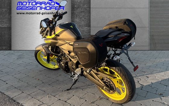 Gebrauchtmotorrad Yamaha MT-03 - Bild 3