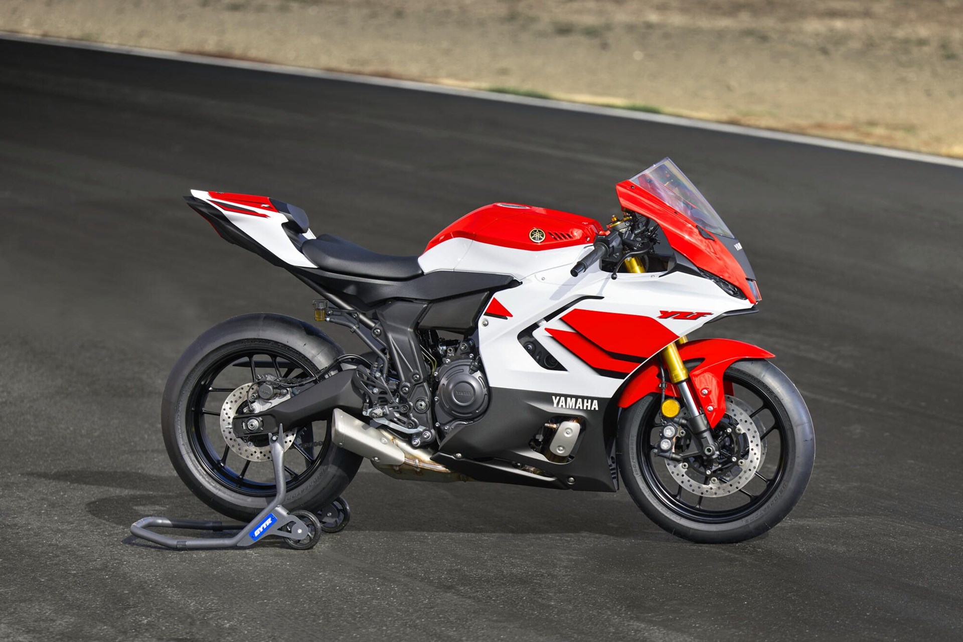 Yamaha R7 35 kW