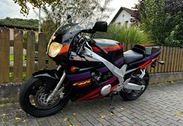 Gebrauchte Yamaha FZR 600  Genesis