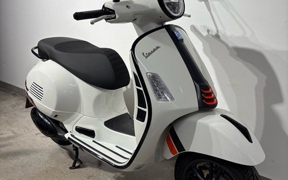 Gebrauchtmotorrad Vespa GTS 310 SuperSport - Bild 2
