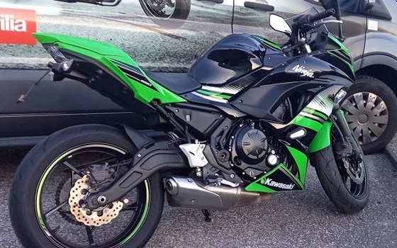 Gebrauchtmotorrad Kawasaki Ninja 650 KRT - Bild 2
