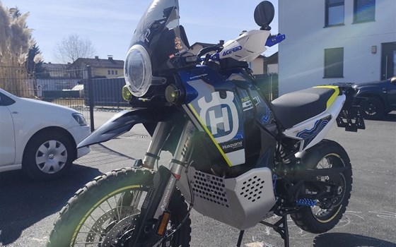 Gebrauchtmotorrad Husqvarna Norden 901 Expedition - Bild 3