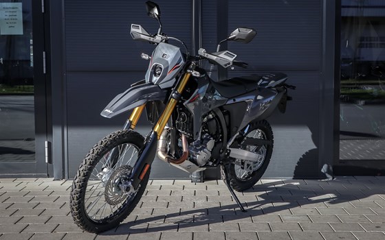 Neufahrzeug Suzuki DR-Z4S - Bild 3