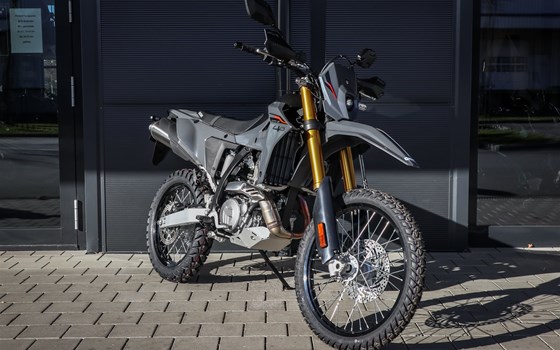 Neufahrzeug Suzuki DR-Z4S - Bild 2