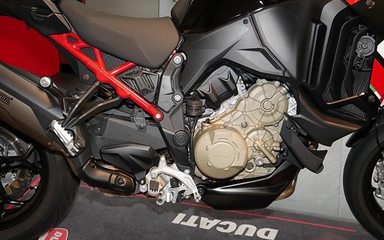 Gebrauchtmotorrad Ducati Multistrada V4 Pikes Peak - Bild 5