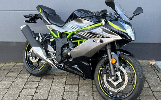 Neufahrzeug Kawasaki Ninja 125 - Bild 2