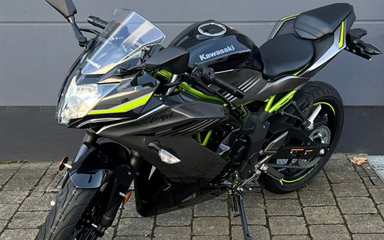 Neufahrzeug Kawasaki Ninja 125 - Bild 4