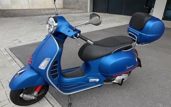 Gebrauchtmotorrad Vespa GTS 300 - Bild 1