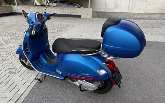 Gebrauchtmotorrad Vespa GTS 300 - Bild 2