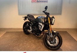 Neumotorrad Suzuki GSX-8T