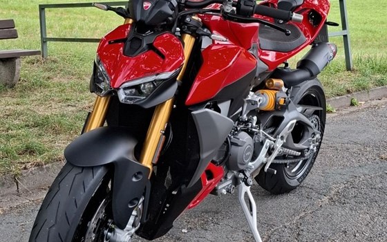 Gebrauchtmotorrad Ducati Streetfighter V2 S - Bild 3
