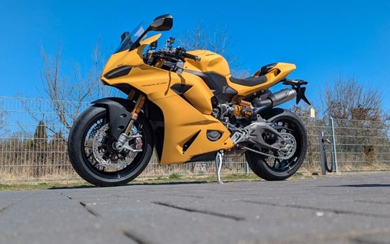 Gebrauchtmotorrad Ducati Panigale V2 S - Bild 3