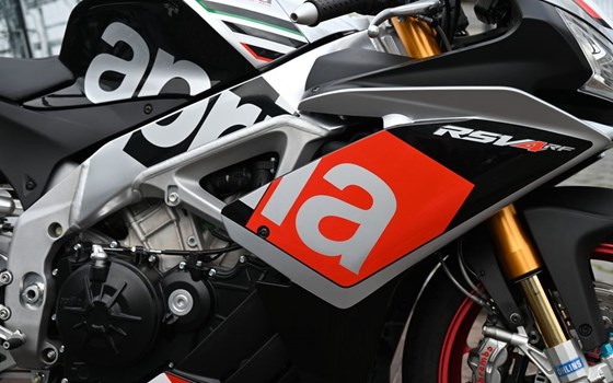 Gebrauchtmotorrad Aprilia RSV4 RF - Bild 4