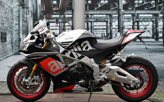 Gebrauchtmotorrad Aprilia RSV4 RF - Bild 7
