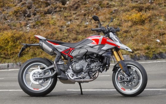 Neufahrzeug Ducati Hypermotard V2 SP - Bild 1