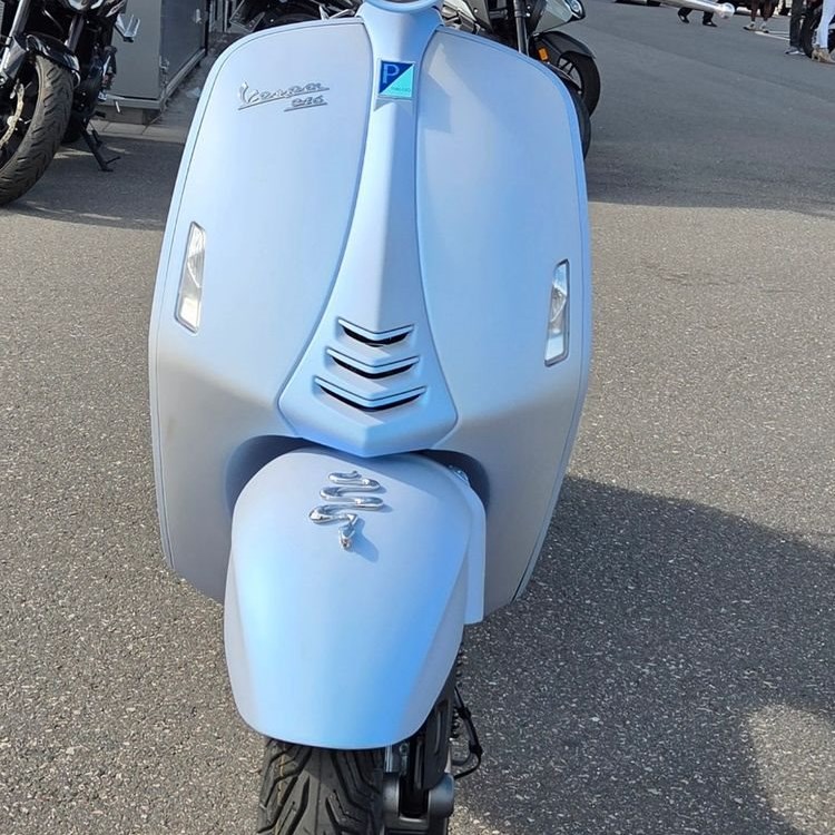 Angebot Vespa 946 Snake