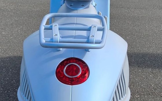 Neufahrzeug Vespa 946 Snake - Bild 5