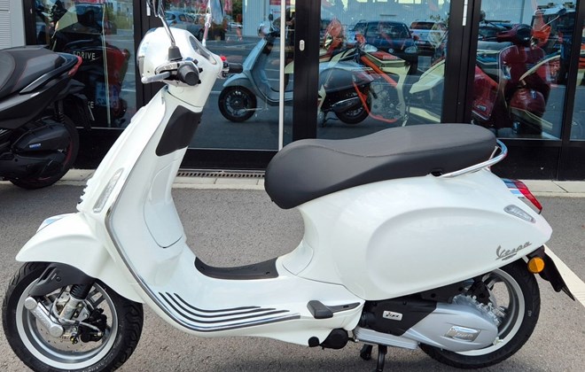 Vespa Primavera 125