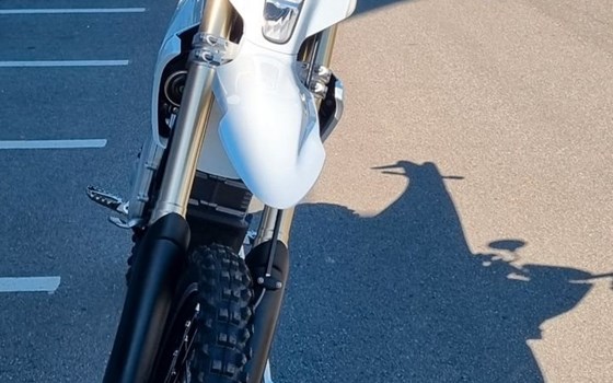 Neufahrzeug Stark Future Varg EX - Bild 13