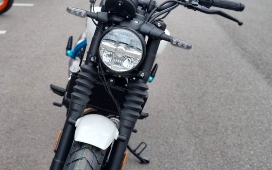 Neufahrzeug Royal Enfield Guerrilla 450 - Bild 6