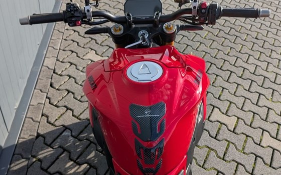 Gebrauchtmotorrad Ducati Streetfighter V2 S - Bild 4