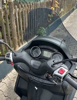 Gebrauchtmotorrad Piaggio MP3 350 ABS-ASR Sport - Bild 11