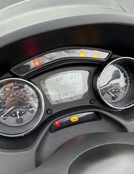 Gebrauchtmotorrad Piaggio MP3 350 ABS-ASR Sport - Bild 3