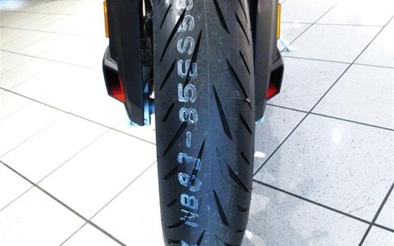 Gebrauchtmotorrad BMW S 1000 RR - Bild 10