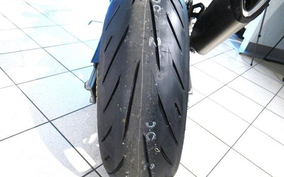 Gebrauchtmotorrad BMW S 1000 RR - Bild 11