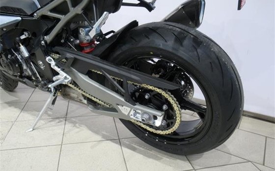 Gebrauchtmotorrad BMW S 1000 RR - Bild 16