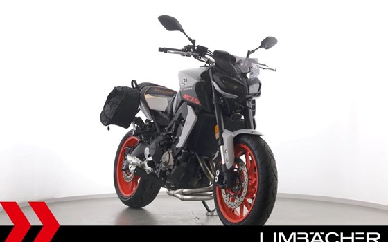 Gebrauchtmotorrad Yamaha MT-09 - Bild 2