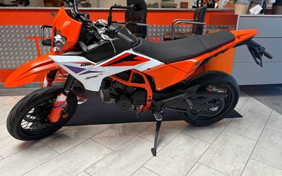Gebrauchtmotorrad KTM 125 SMC R - Bild 5