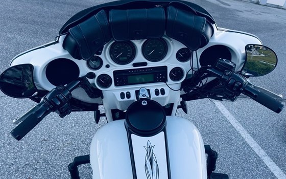 Gebrauchtmotorrad Harley-Davidson Electra Glide Ultra Classic FLHTCU - Bild 2