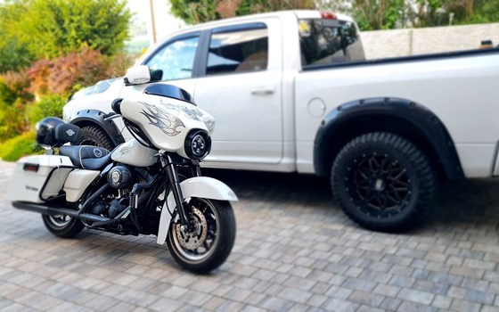 Gebrauchtmotorrad Harley-Davidson Electra Glide Ultra Classic FLHTCU - Bild 2