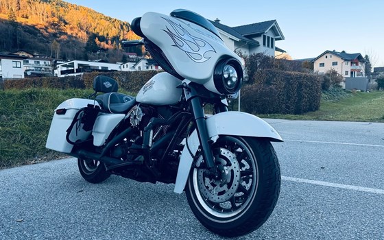 Gebrauchtmotorrad Harley-Davidson Electra Glide Ultra Classic FLHTCU - Bild 6