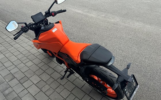 Neufahrzeug KTM 390 Duke - Bild 4