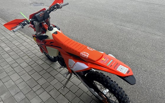 Neufahrzeug KTM 450 EXC-F CHAMPION EDITION - Bild 4