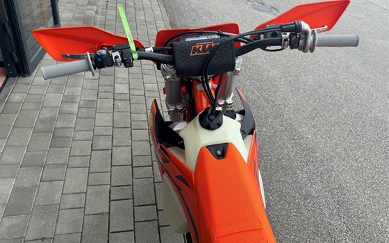 Neufahrzeug KTM 450 EXC-F CHAMPION EDITION - Bild 6