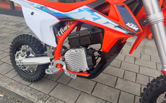 Neufahrzeug KTM SX-E 5 - Bild 6