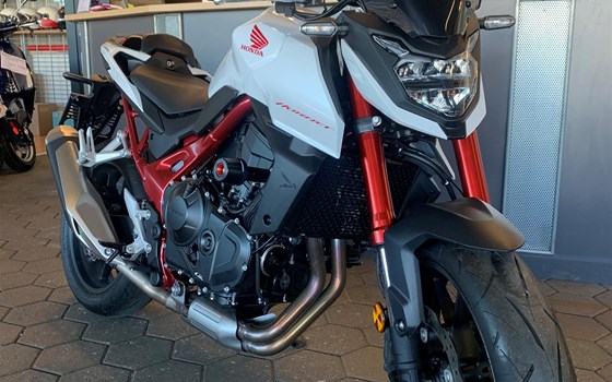 Gebrauchtmotorrad Honda CB750 Hornet - Bild 2