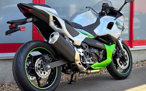 Neufahrzeug Kawasaki Ninja 7 Hybrid - Bild 3
