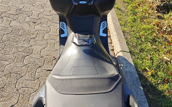 Gebrauchtmotorrad Yamaha TMAX 560 Tech Max - Bild 4