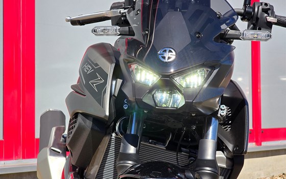 Gebrauchtmotorrad Kawasaki Z7 Hybrid - Bild 14